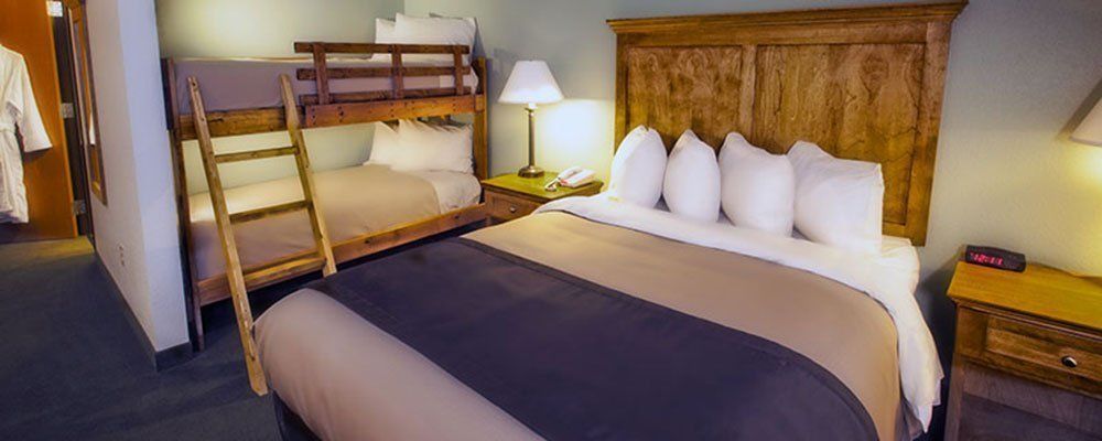 Junction Inn Suites & Conference Center Babbitt Экстерьер фото